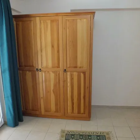 Nicholas Gate 4 * Овачик